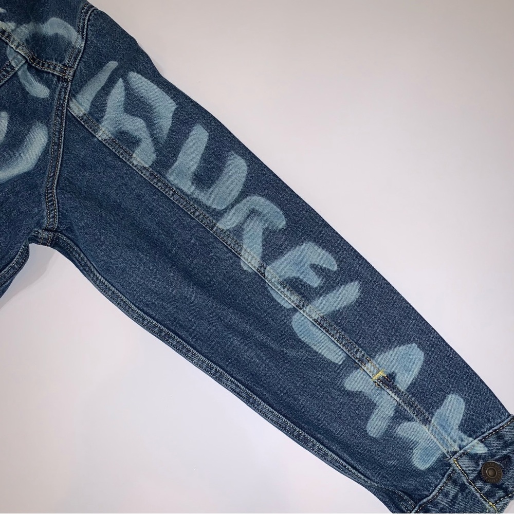 Levi's Premium Denim The Trucker Graffiti Jacket-Size XL New - Picture 7 of 12